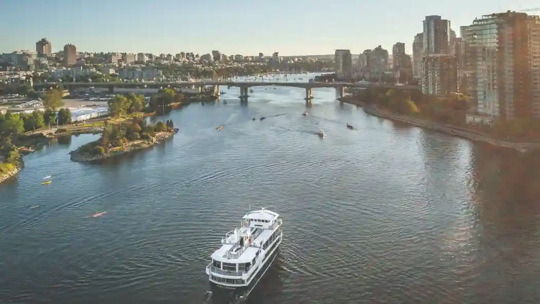 Vancouver: Indian Arm Luncheon Bootstour Bereitgestellt von Harbour Cruises Vancouver