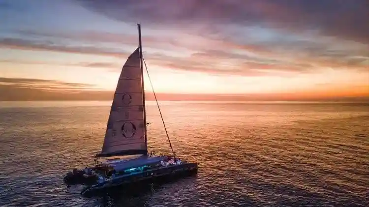 Racha & Coral Island: Ombre Yacht Cruise from Phuket + Lunch & Dinner