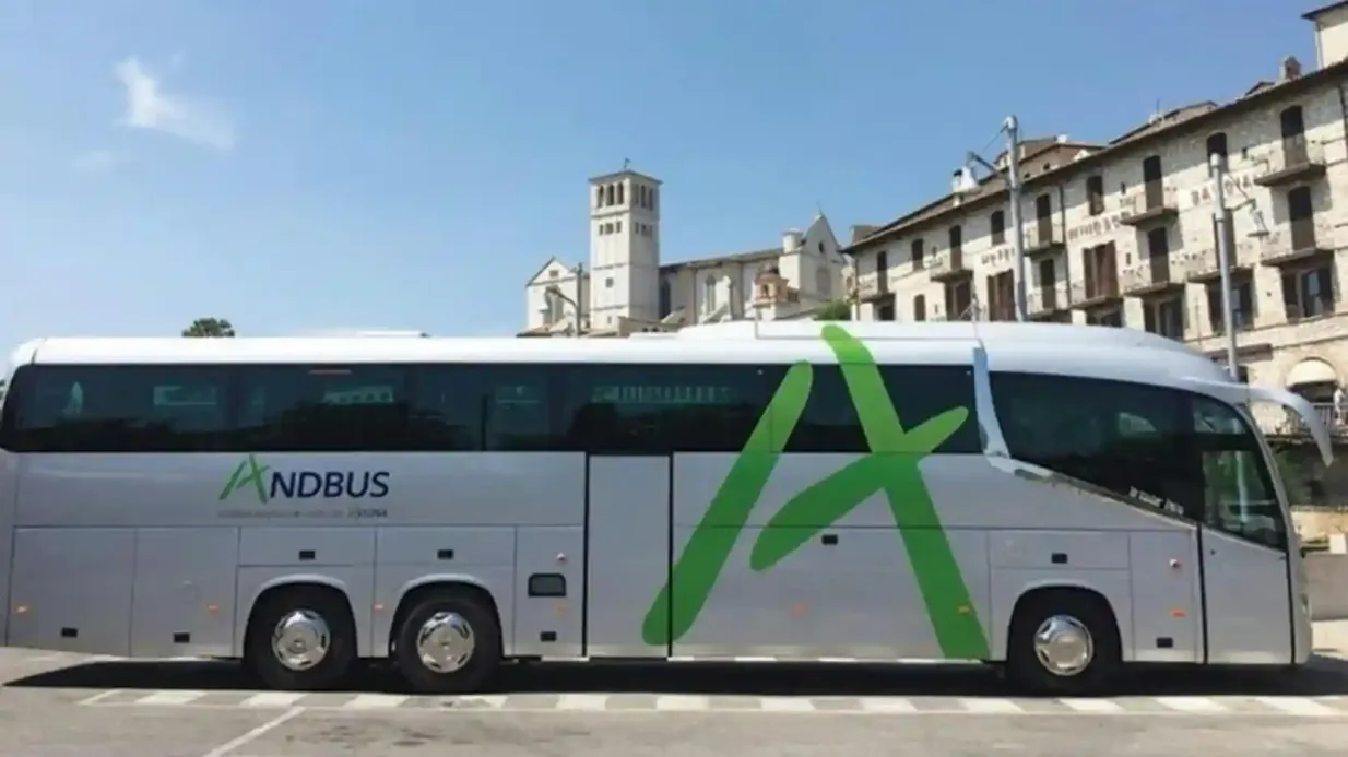 From Barcelona: 1-Way Bus Transfer to Andorra la Vella Provided by Distribusion Technologies GmbH (EUR)