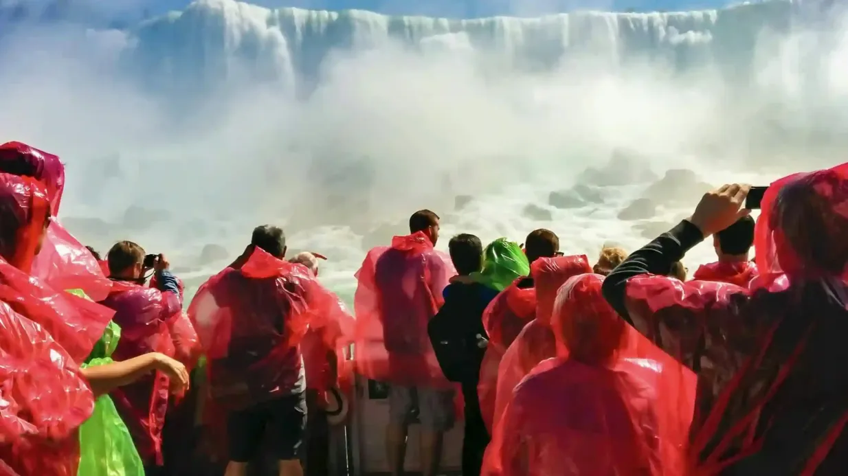 Niagarafälle: Tour ab Toronto + optionale Bootstour oder Reise hinter die Fälle