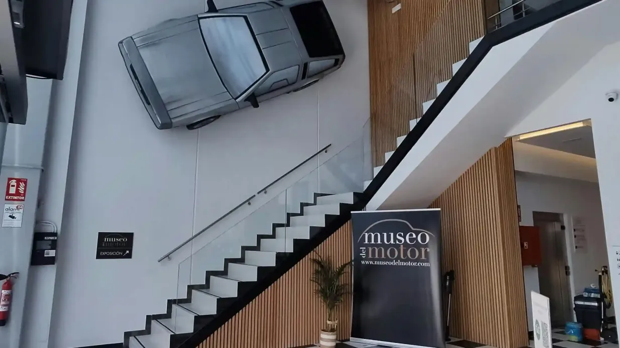 Motor Museum Benidorm: Entry Ticket + Audio Guide Provided by Museo del Motor