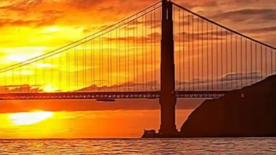 San Francisco: esperienza di navigazione al tramonto della durata di 2 ore Fornito da Sailing SF Bay, LLC