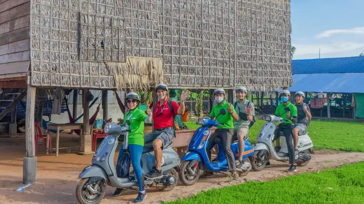 Siem Reap: Excursión en Vespa por la Campiña al Atardecer