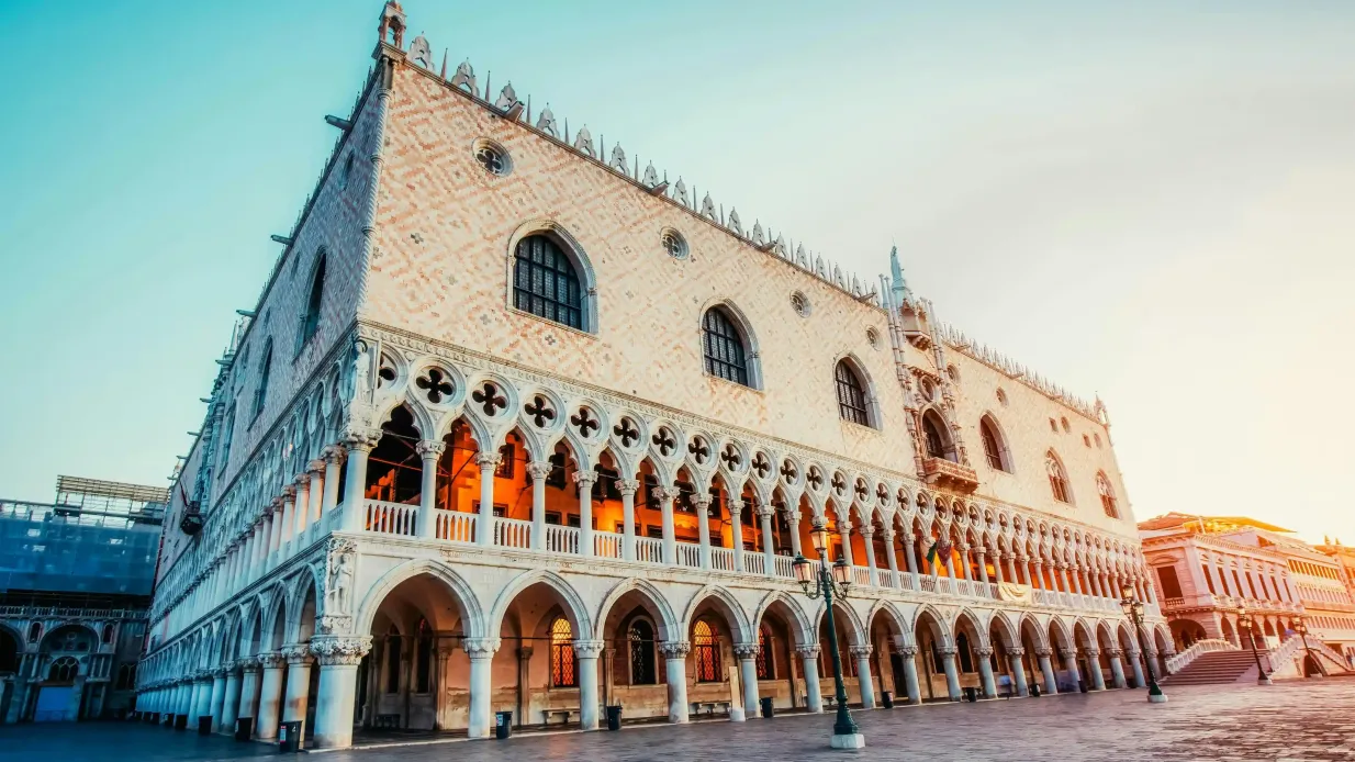Palácio Ducal: tour guiado Organizado por Crown Tours srl