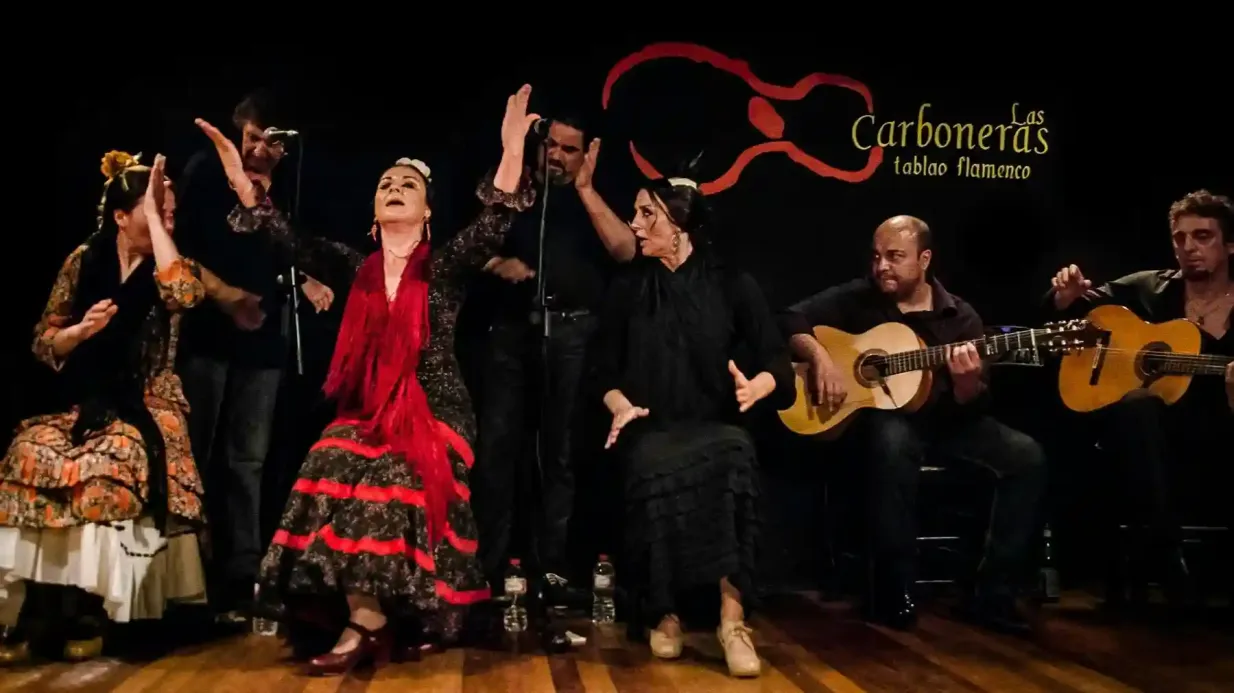 Madrid: Guided Tapas Tasting Tour + Flamenco Show