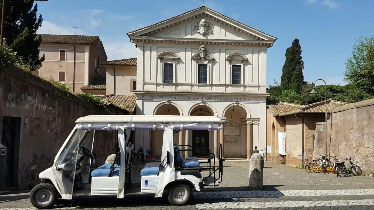 Roma: Alquiler de carro de golf en la Vía Apia con conductor