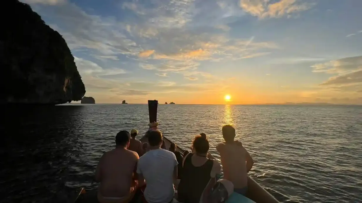 Krabi: 7 Islands Sunset & BBQ Tour by Luxury Vintage Boat Provided by Anda Krabi Sea Tour