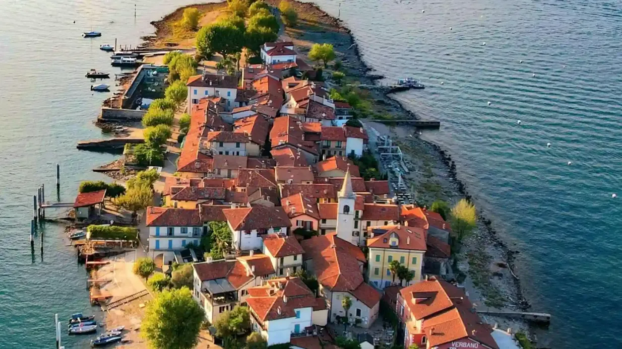 Isola dei Pescatori: Tour in barca Hop-on Hop-off da Stresa Fornito da Isole Lago Maggiore Navigazione Isole Borromee SRL