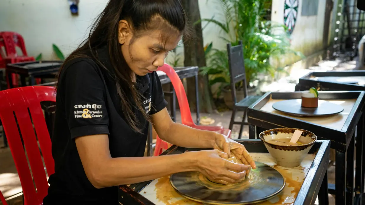 Siem Reap: Excursión de un día en bicicleta + Entrada a la Galería de Theam