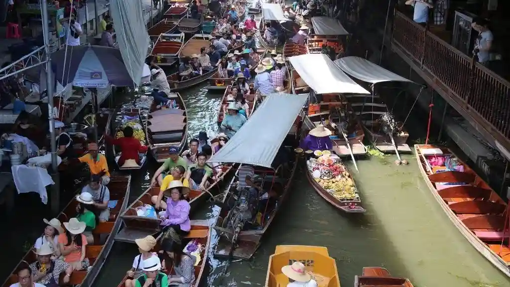 Aus Bangkok: Die Farben von Damnoen Saduak: Fahrradtour, Mittagessen, Bootsfahrt + Transfers