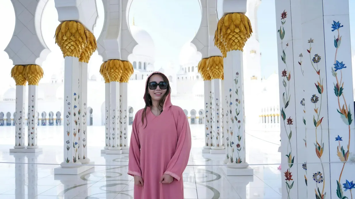 Abu Dhabi: Geführte Tour + Eintritt in die Große Moschee Sheikh Zayed und den Emirates Palace