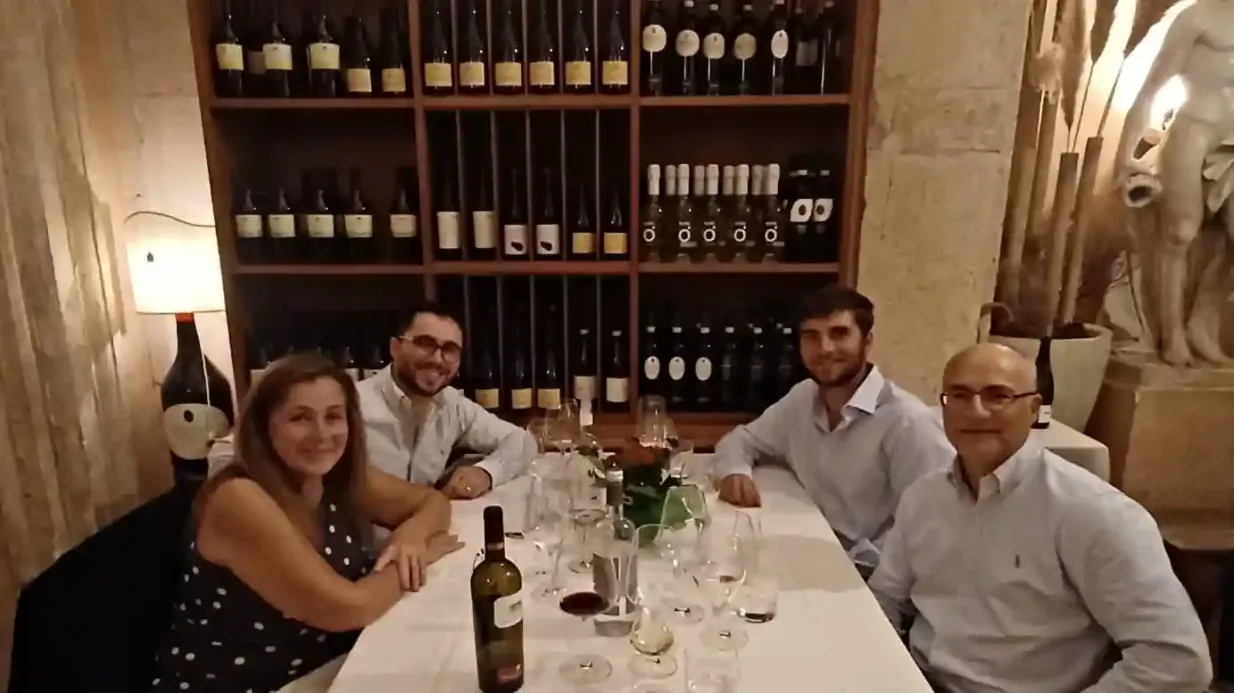 Rome: Guided Wine Tasting + Dinner Provided by Gourmetaly di Cassoni Daniela