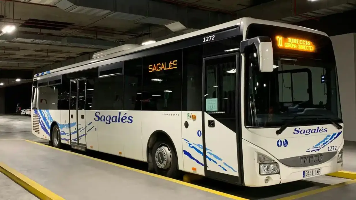 Barcelona: Bus Transfer To/From Girona Provided by Barcelona Bus, SL