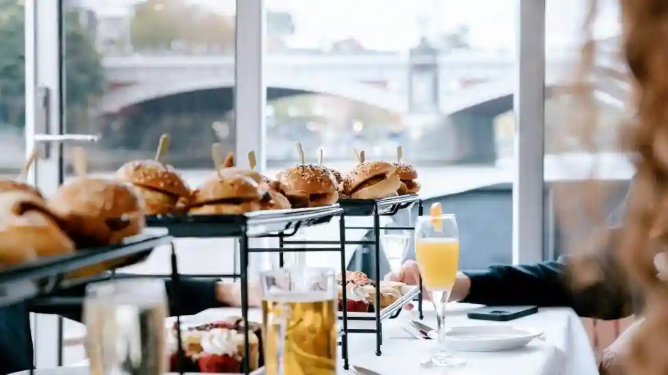 Melbourne: Crucero por la tarde + Brunch sin fondo