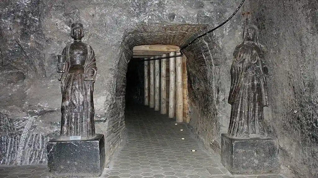 Wieliczka Salt Mine: Entry Ticket, Private Guided Tour + Transport Provided by Discover Cracow