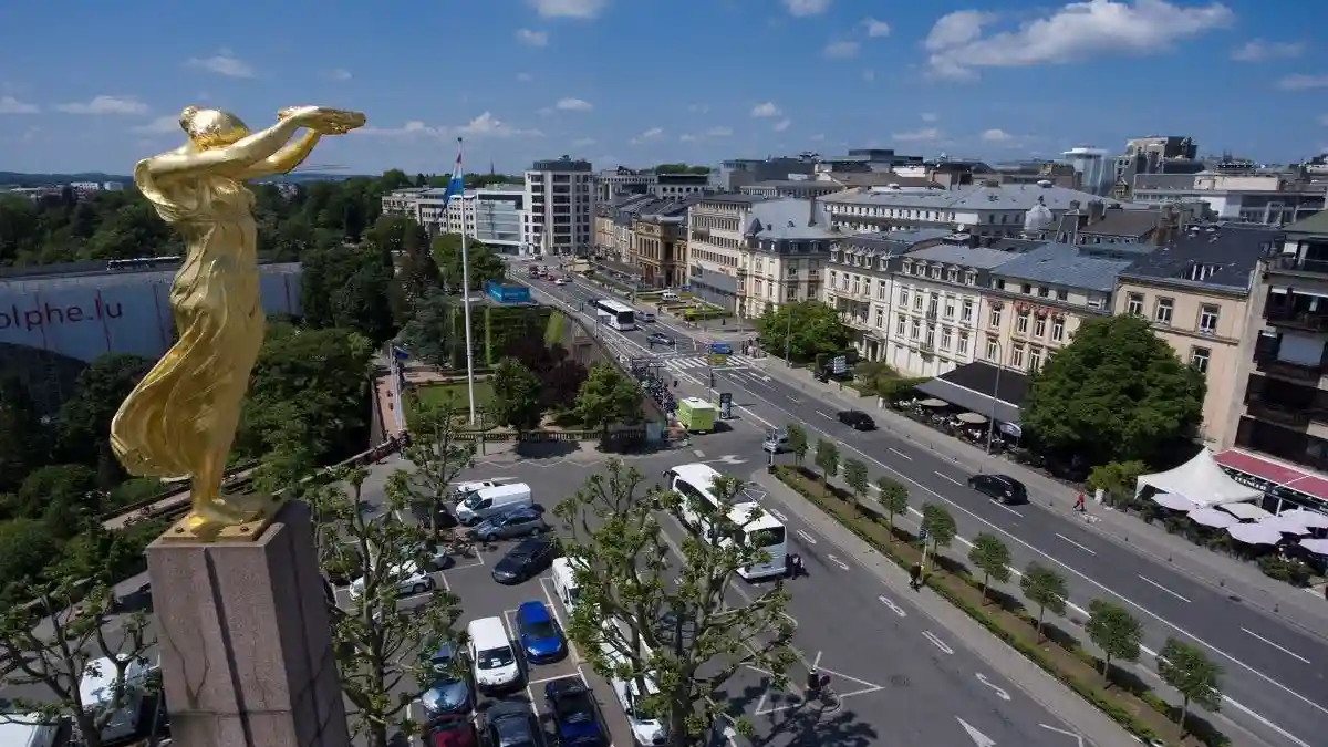 Luxembourg: Cultural Guided Walking Tour