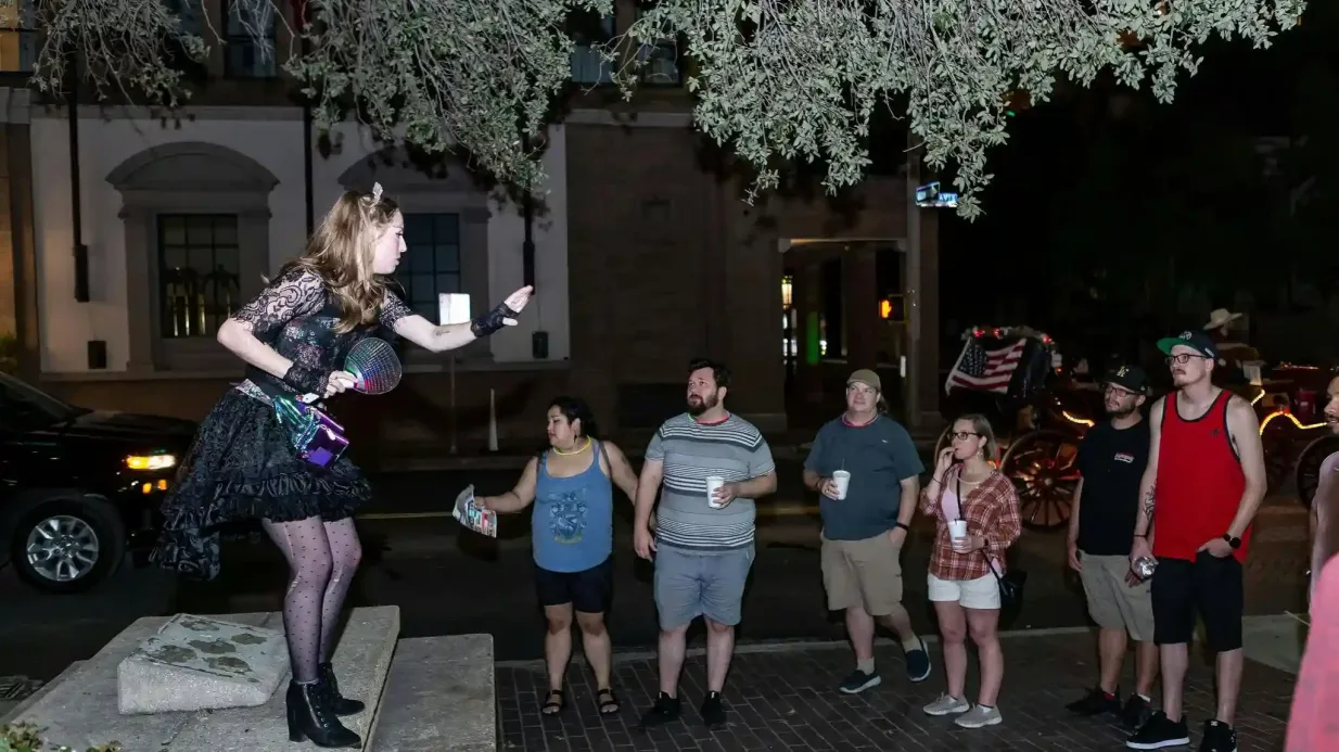 Dallas: Ghost Tour and Pub Crawl Provided by Nightly Spirts Ghost Tours