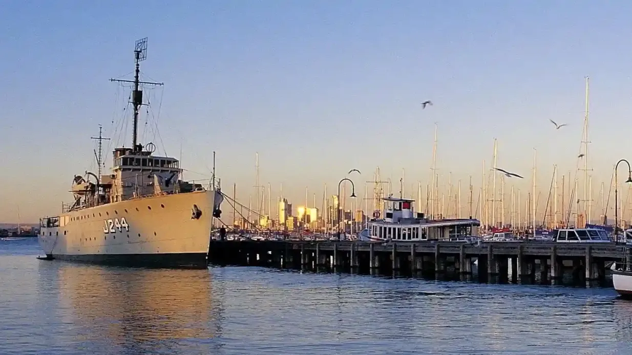 Melbourne : Traversée en ferry aller simple ou aller-retour depuis Williamstown Fournie par Melbourne River Cruises