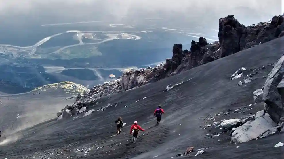 Monte Etna e Grotta della Lava: Tour guidato Fornito da Etna Periperi excursion