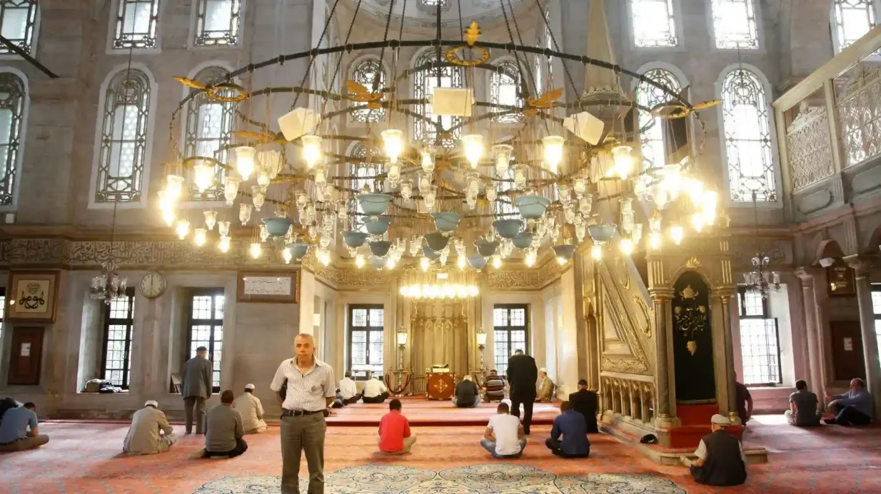Istanbul: Tour with Bosphorus & Golden Horn Cruise, Eyup Mosque and Food Tasting