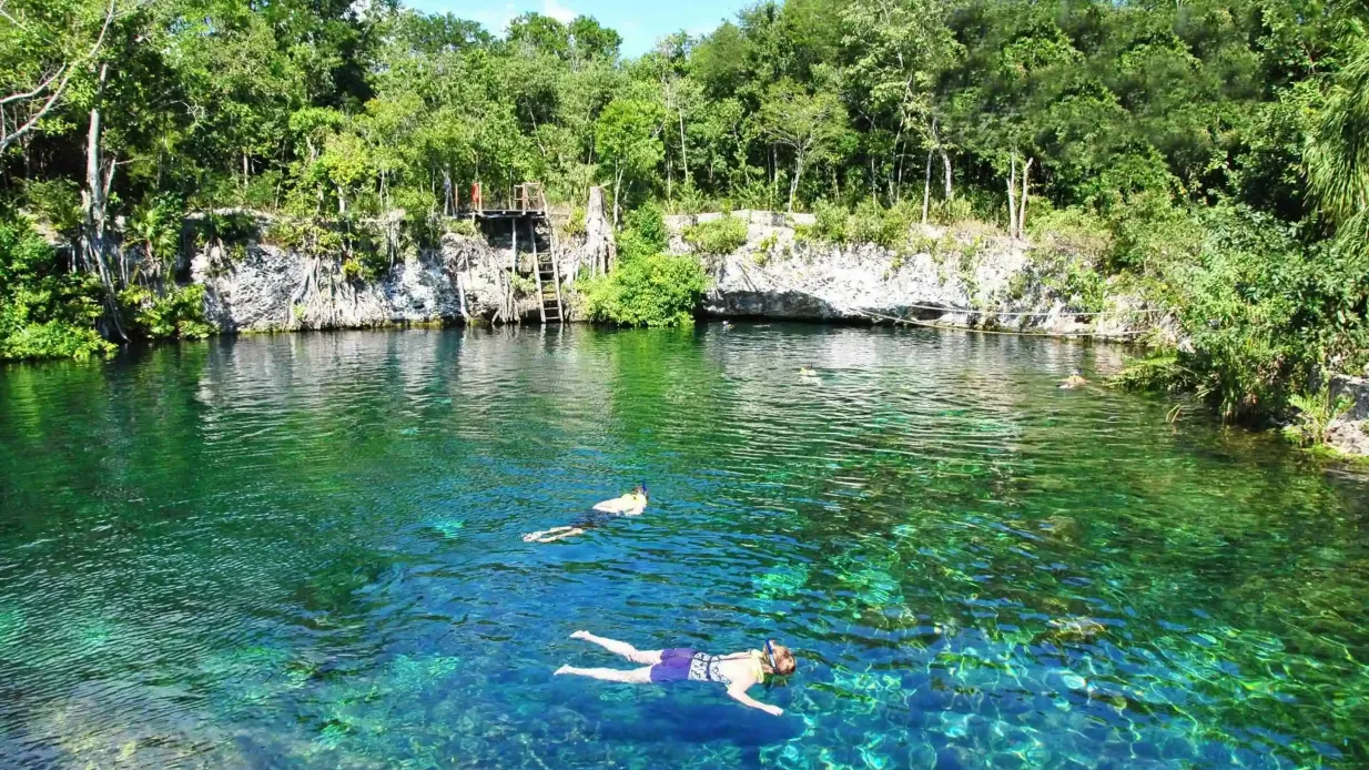 Cancún: Karibische Schnorchel Tour mit offenem Sinkloch, Höhle und Meeresbucht