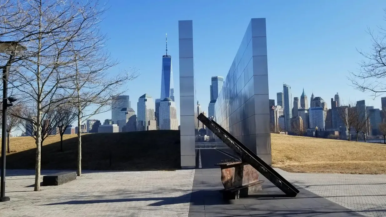 New York City: Skyline Night Tour Provided by Royal City Tours LLC