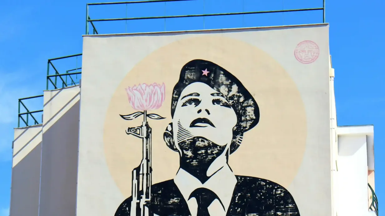 Lisboa: Passeio a pé guiado de arte de rua para pequenos grupos