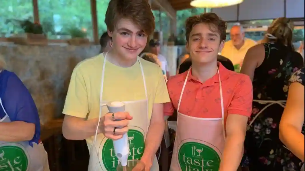 Pizza and Gelato Cooking Class at a Tuscany Farmhouse from Florence Provided by Walkabout S.r.l.