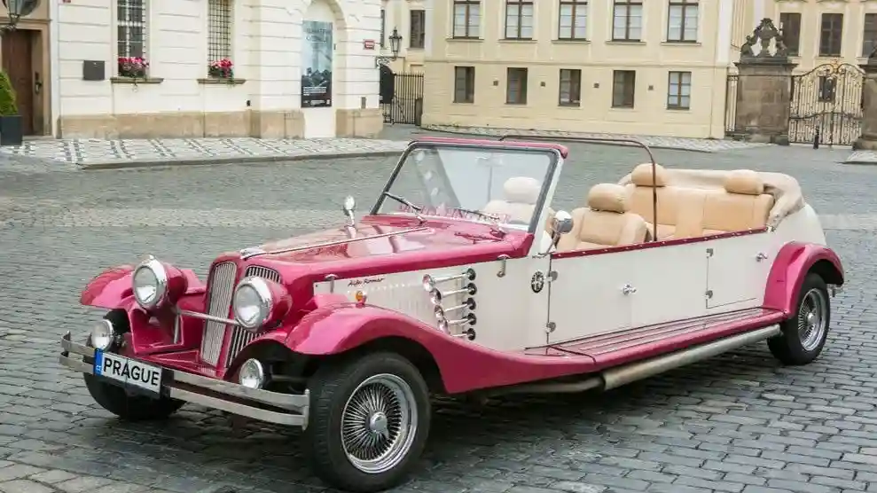 Karlštejn Castle: Vintage Car Tour from Prague Provided by Fun in Prague, s.r.o.