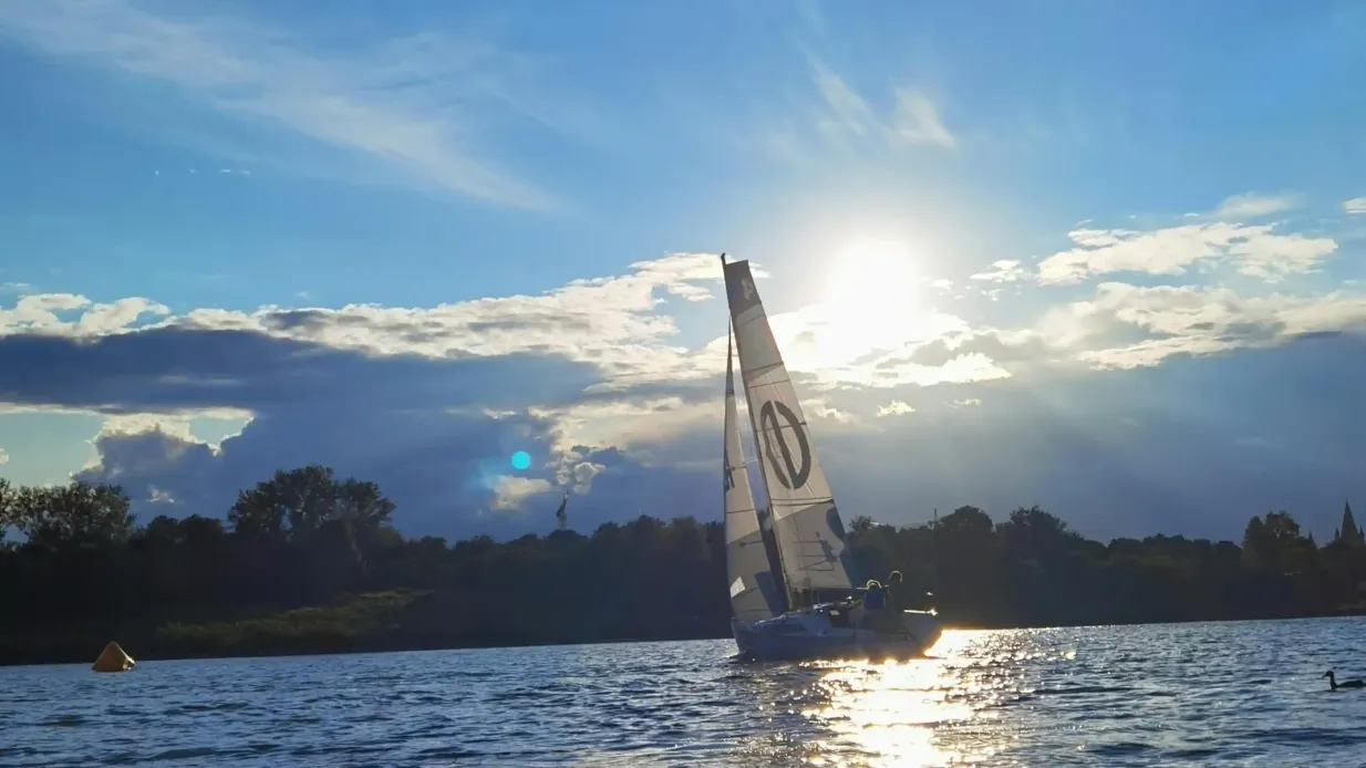 Viena: Curso de iniciación a la vela Operado por Boats2Sail