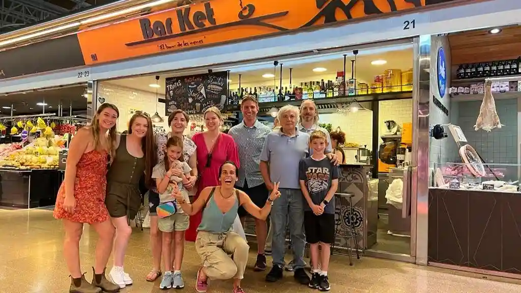 Barcelona: Almoço em um mercado de alimentos com harmonização de vinhos Organizado por Food Lover Tour Barcelona