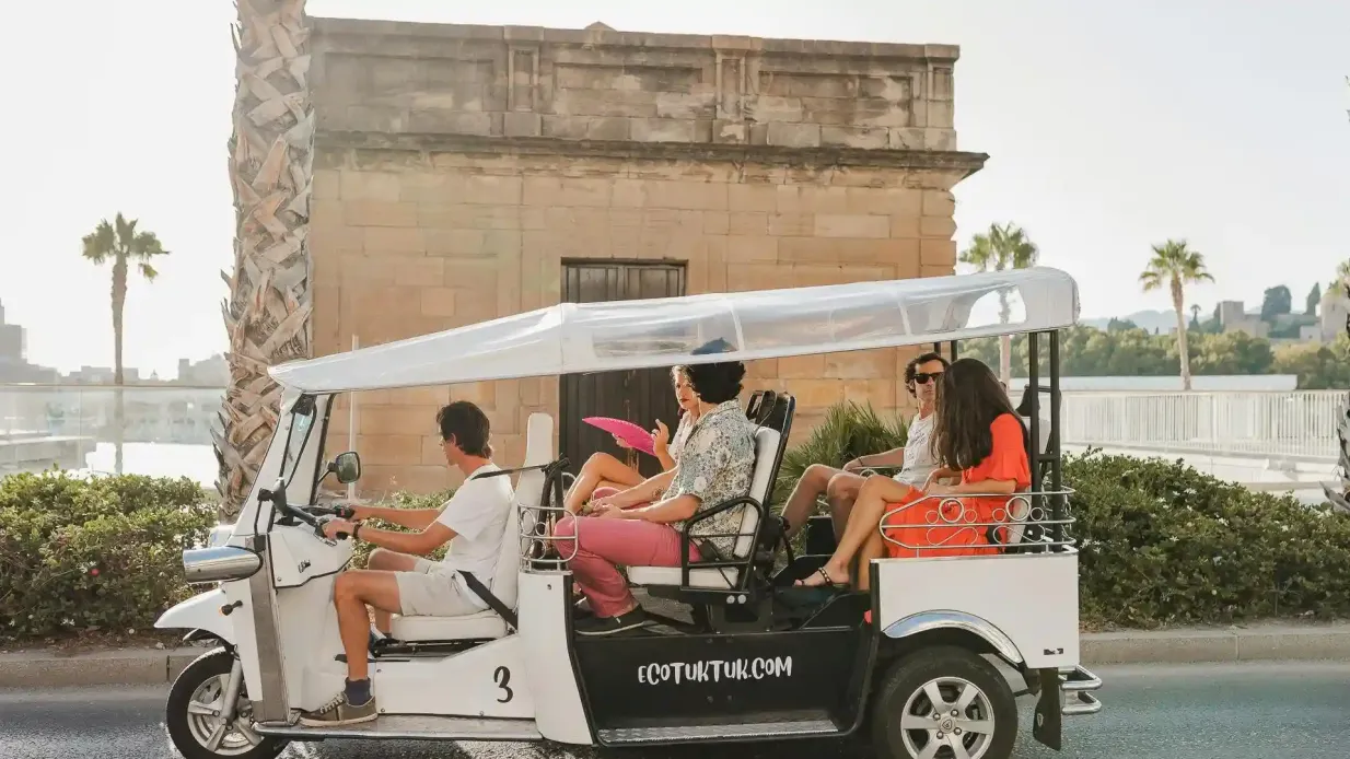 Málaga: 2-Hour Tour by Private Electric Tuk Tuk Provided by Eco Tuk Tuk SL
