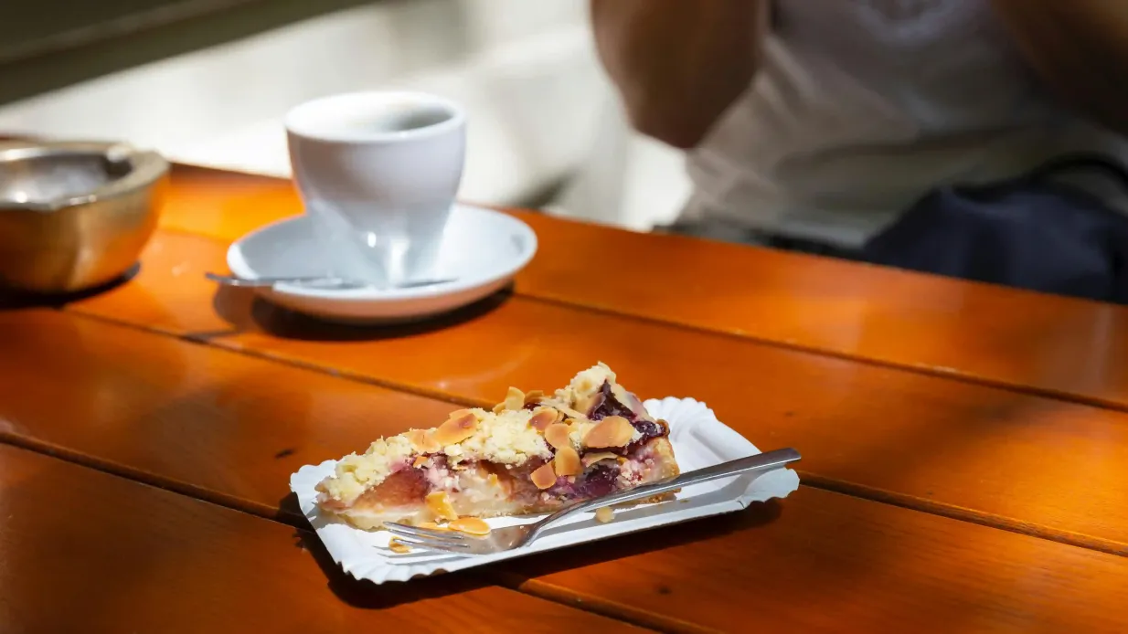 Berlin: Kreuzberg Food Tour Bereitgestellt von Adventure World Tours