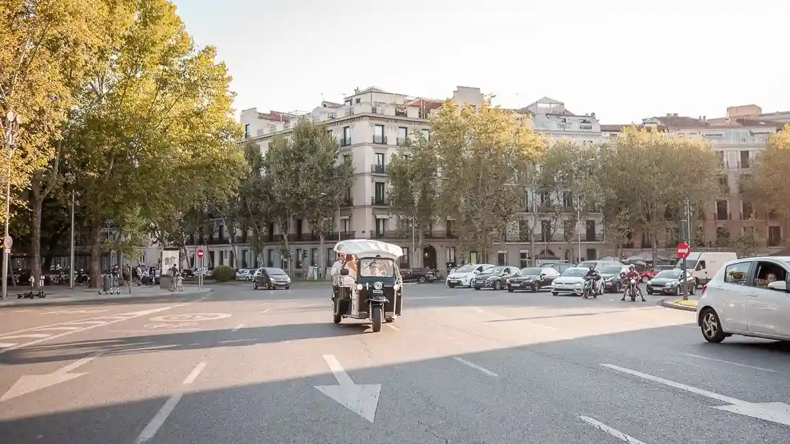 Madrid: Visita Privada de 1 Hora en Tuk Tuk Eléctrico Operado por Eco Tuk Tuk SL