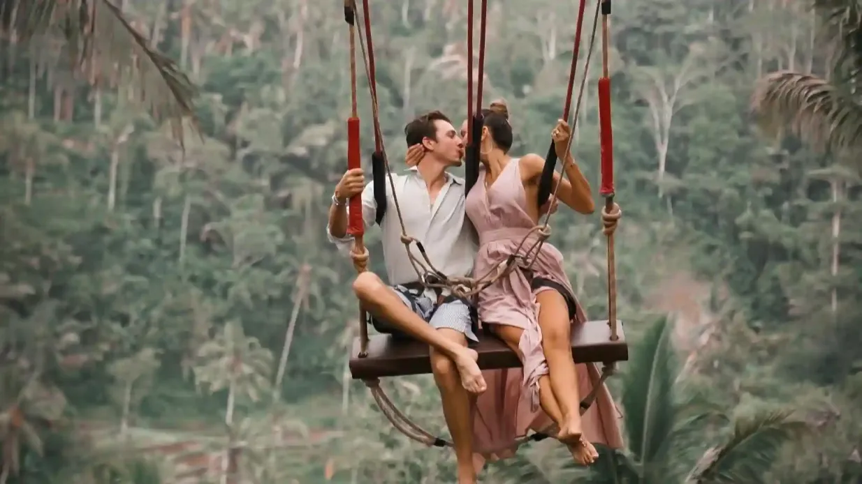 Ubud Floating Breakfast, Jungle Swing & Spa: Romantic Tour with Transfers Provided by CV. Tripgotik