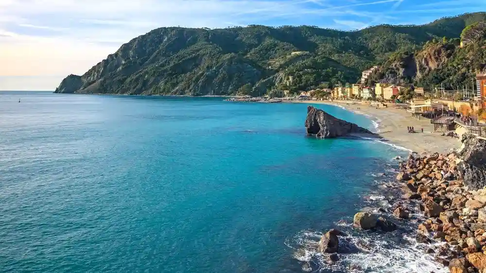 Cinque Terre: Day Trip from Florence + Food Tastings Provided by Ciao Florence Tours & Travels SRL