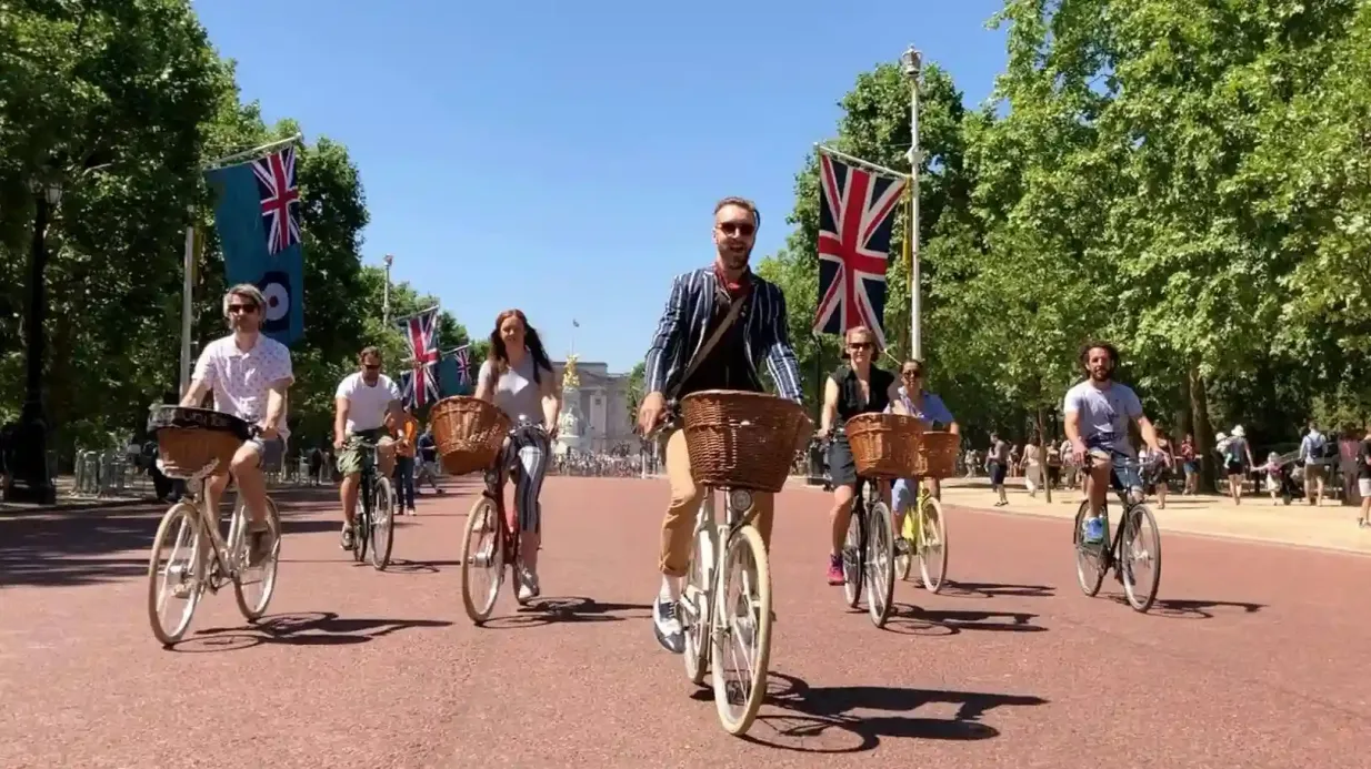 London: Landmarks & Gems Bike Tour Provided by Tally Ho Cycles Ltd