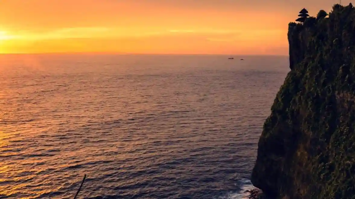 Playa de Suluban, Uluwatu y excursión al atardecer con danza Kecak Operado por CV. Tripgotik