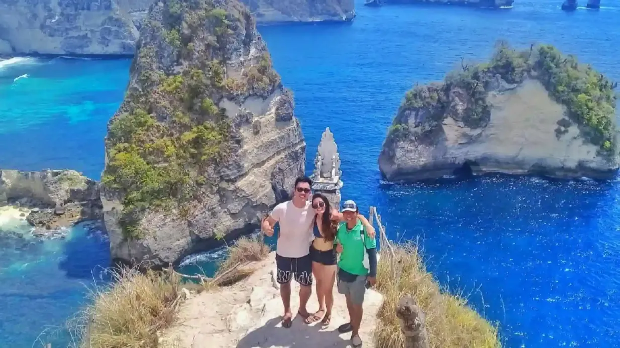 Nusa Penida: Excursión a la playa de Atuh y a la playa de Diamante Operado por TripGuru