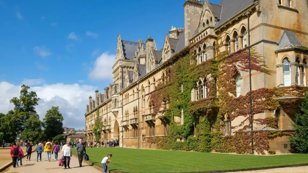 Visite guidée de l'université d'Oxford Fournie par Cambridge Alumni Tours Ltd.