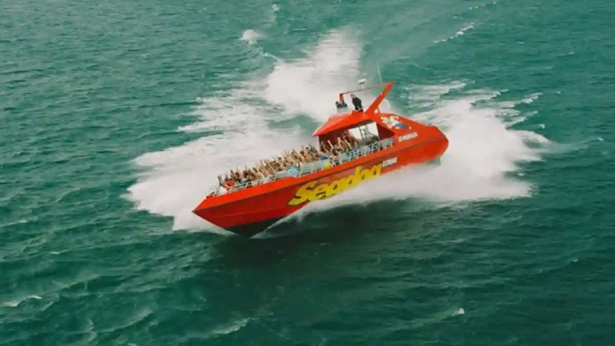 Chicago Seadog: Lakefront Speedboat Tour Provided by City Cruises East