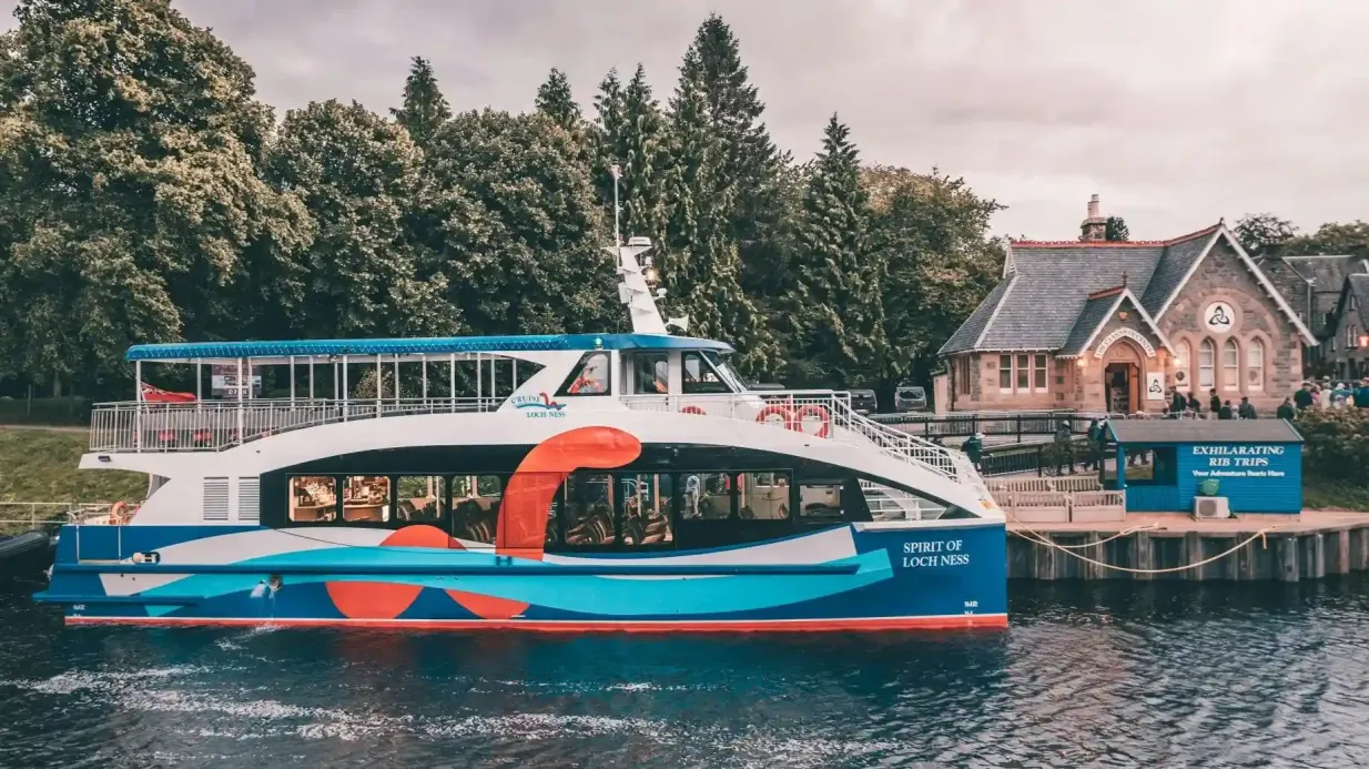 Loch Ness: Gita di un giorno da Edimburgo con tour in barca Fornito da Highland Explorer Tours