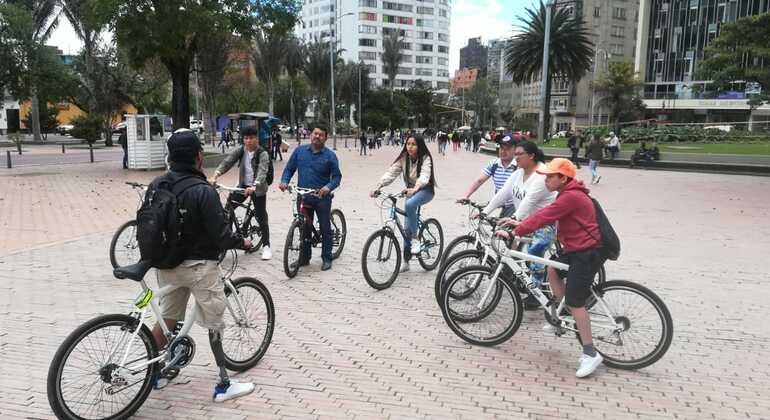 Recorrido cultural en bicicleta Operado por Other Ways