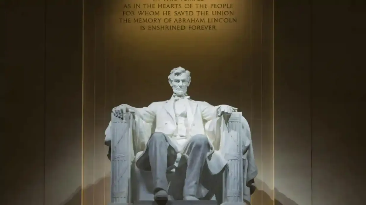 Washington: Monuments Self-Guided Tour Provided by Action Tour Guide