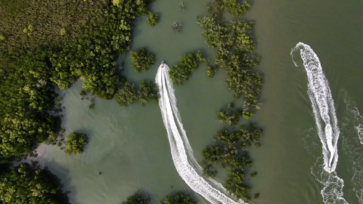 Muere otro día: Aventura de una hora en moto de agua Operado por 00Seven Adventures Pty ltd