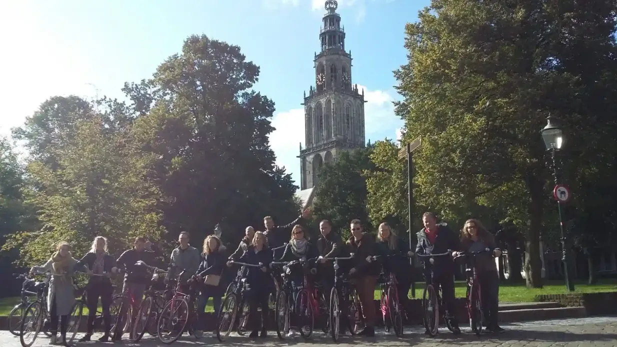 Passeio de Ciclismo em Groningen Round Town! Organizado por Stichting Fietstours Groningen Fietsstad Groningen