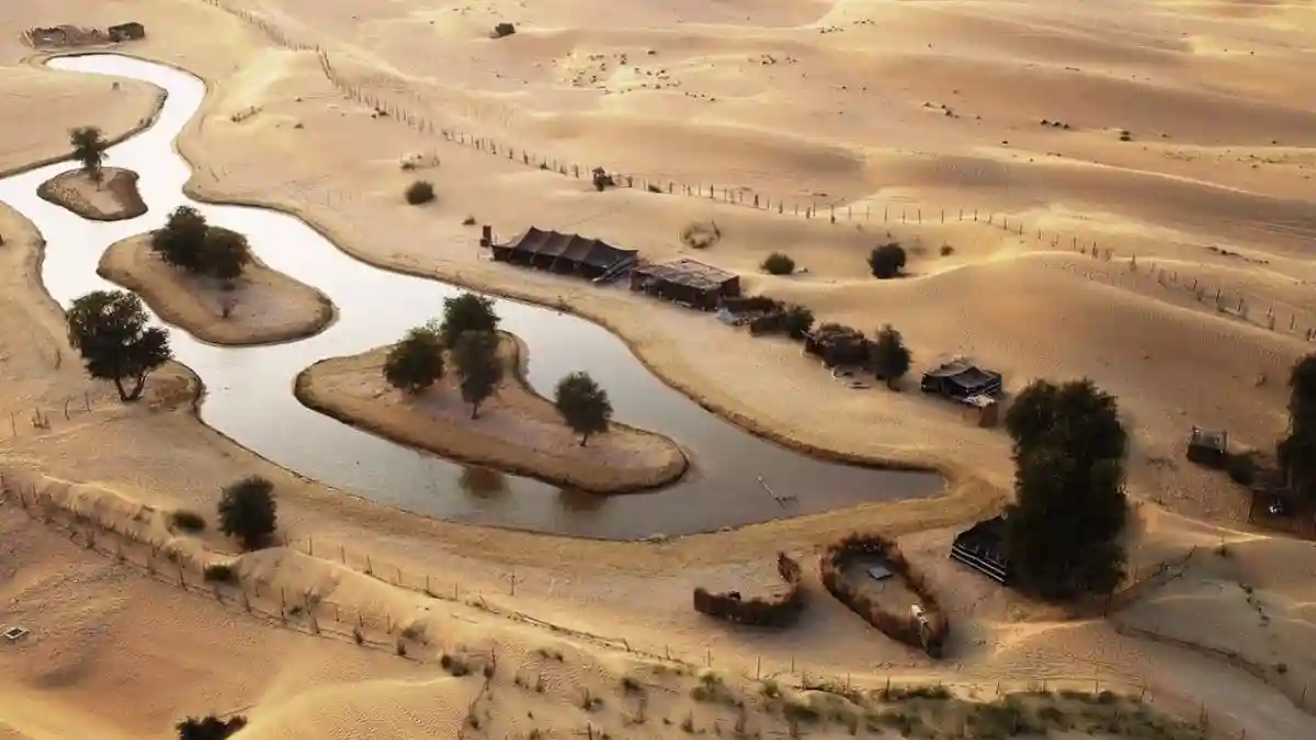 Morgens Heritage Safari: Fahrt in der G-Klasse mit Frühstück im Al Marmoom Camp