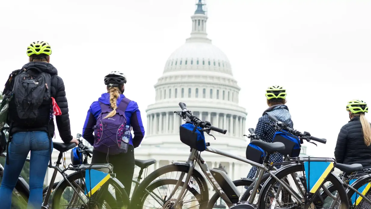 Washington DC: 2-Hr eBike Rental Provided by Unlimited Biking Reservations LLC