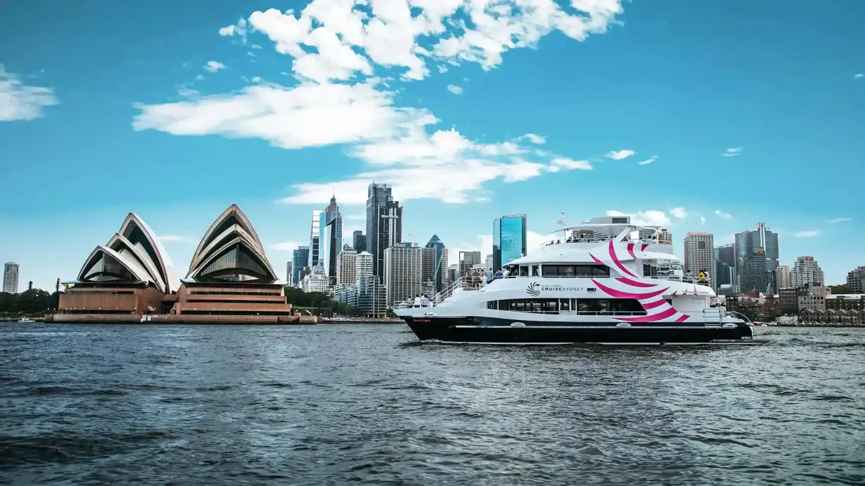 Port de Sydney : Journey Beyond Luxury Lunch Cruise (croisière déjeuner de luxe)