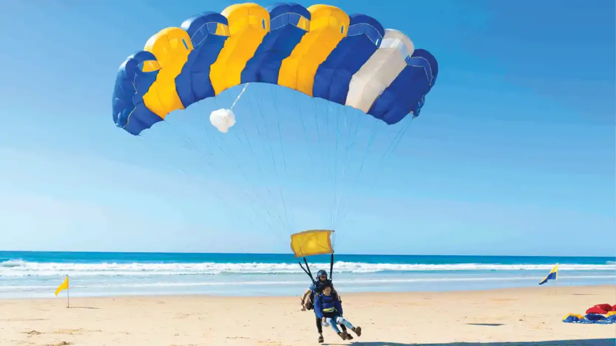 Skydive Noosa Fournie par SKYDIVE AUSTRALIA COLLECTIONS PTY LTD